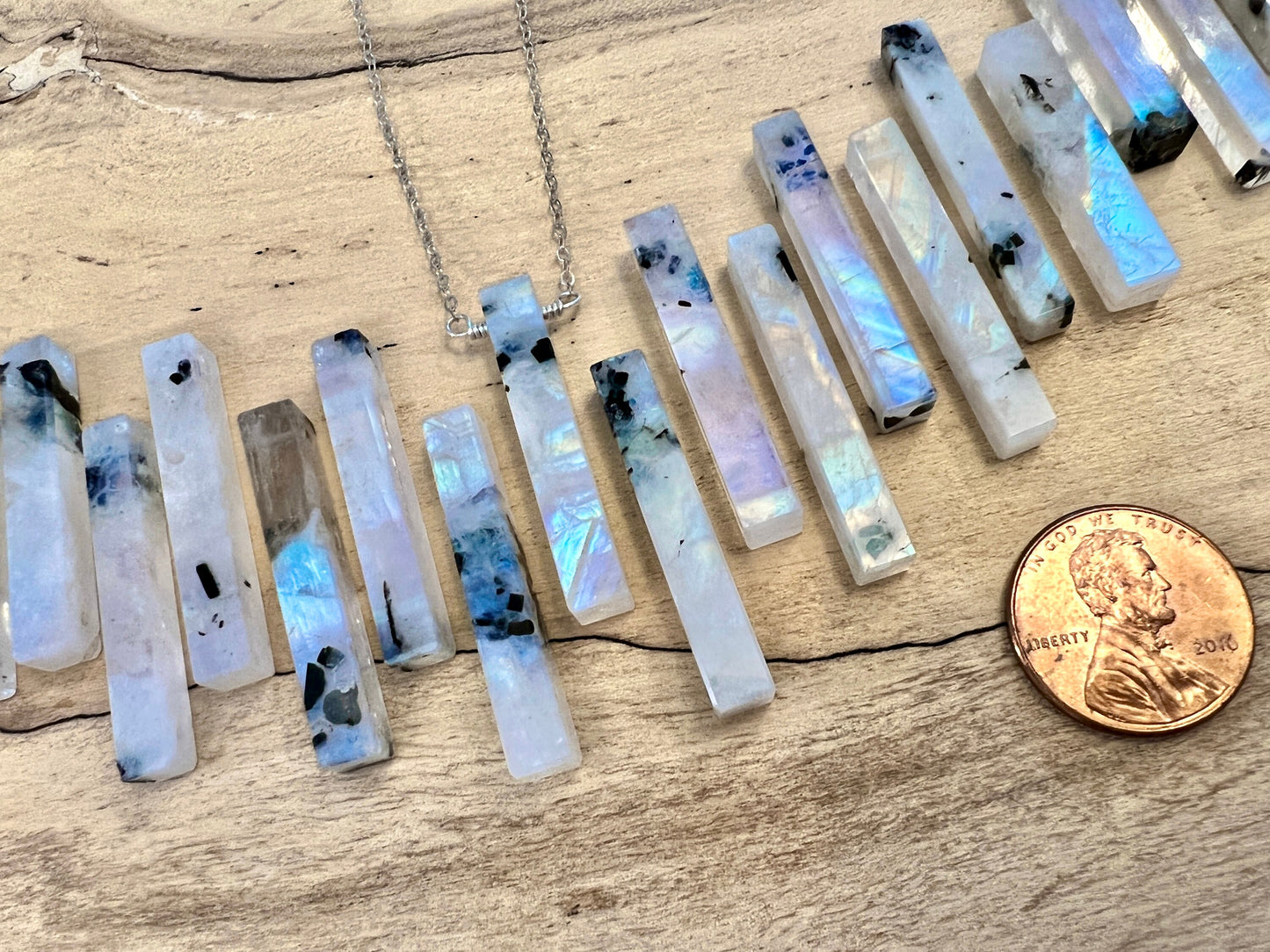 Black Moonstone Necklace for Men Women Tourmaline Crystal Necklace Men Couples Necklaces Rainbow Moonstone Jewelry Gift for Girlfriend