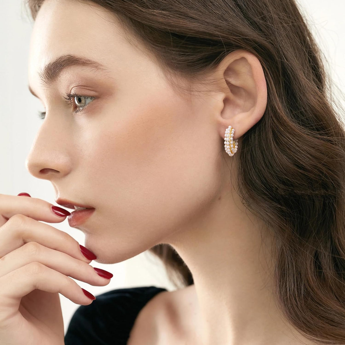 Pearl Hoop Earrings for Women, 14K Gold Plated Pearl Drop Earrings 925 Sterling Silver Gold Pearl Hoops Earrings Trendy Lightweight Hypoallergenic Pearl Earrings Jewelry