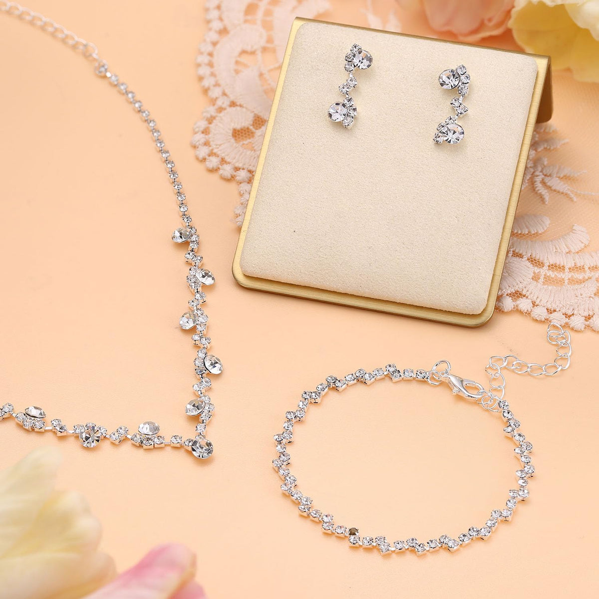 Silver Bridal Wedding Jewelry Set Crystal Necklace Bracelet Dangle Earrings Set for Bride Bridesmaid Rhinestone Necklace Prom Costume Jewelry Set Accessories for Women