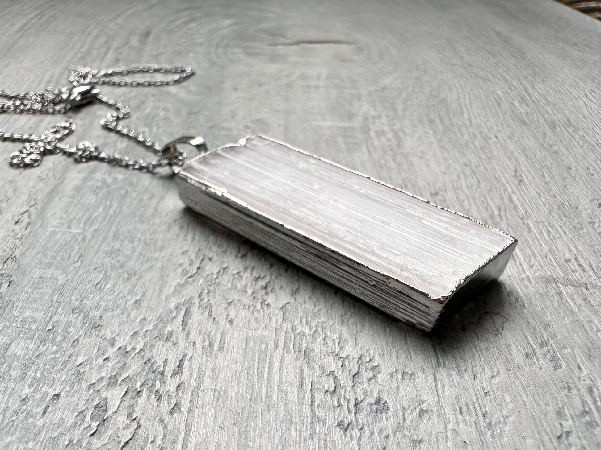 Selenite Necklace, Selenite Silver Pendant, Raw Selenite Necklace, Natural Selenite, White Rectangle Pendant Necklace, Raw Stone Jewelry